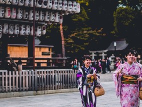 女子春节返程，家乡味道与满载50斤年货背后的故事